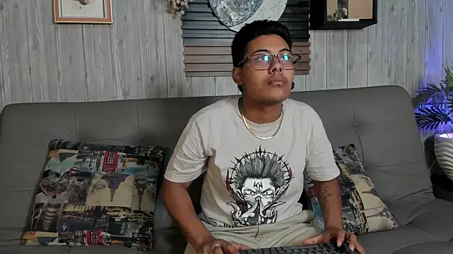 Snapshot of Noha__scott chatting on 02-26-26, 02:05 Noha scott online show from 02-26-26, 02:05