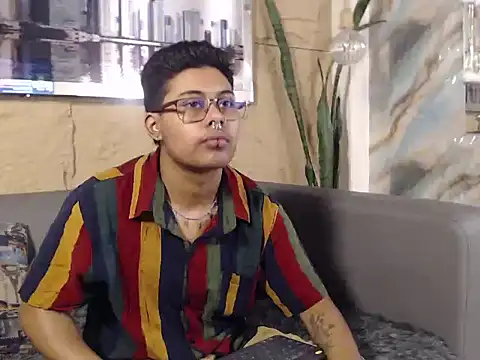 Snapshot of Noha__scott chatting on 03-05-26, 02:13 Noha scott online show from 03-05-26, 02:13