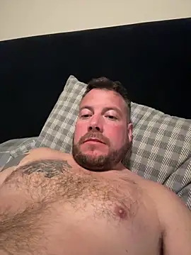 Snapshot of 19Ricky88 chatting on 04-06-26, 06:42 19Ricky88 online show from 04-06-26, 06:42