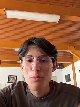 Snapshot of harfuch chatting on 04-29-26, 07:31 harfuch online show from 04-29-26, 07:31