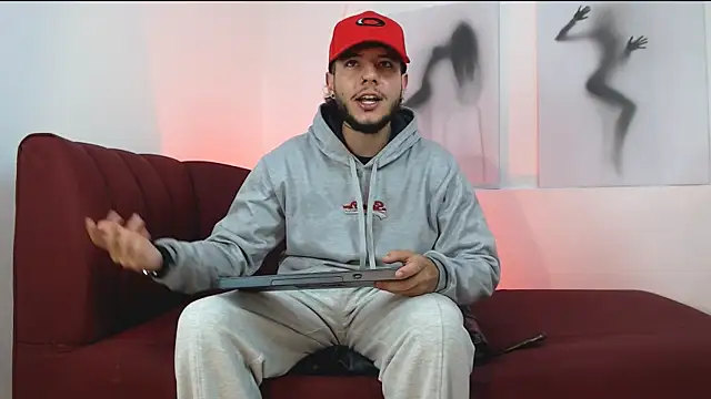 Snapshot of luxesmith chatting on 03-03-26, 11:21 luxesmith online show from 03-03-26, 11:21