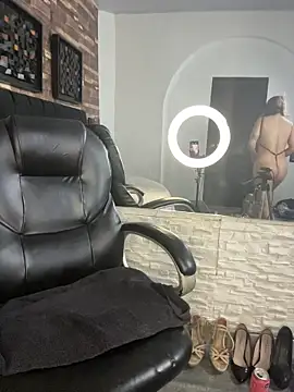 Snapshot of kendra_leroy chatting on 03-14-26, 08:47 kendra leroy online show from 03-14-26, 08:47