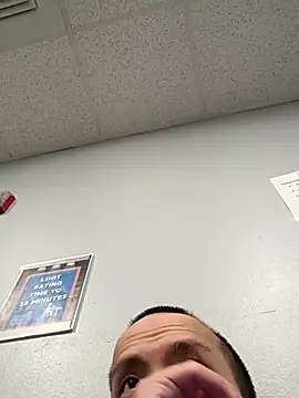 Snapshot of ken878997 chatting on 03-05-26, 02:40 ken878997 online show from 03-05-26, 02:40