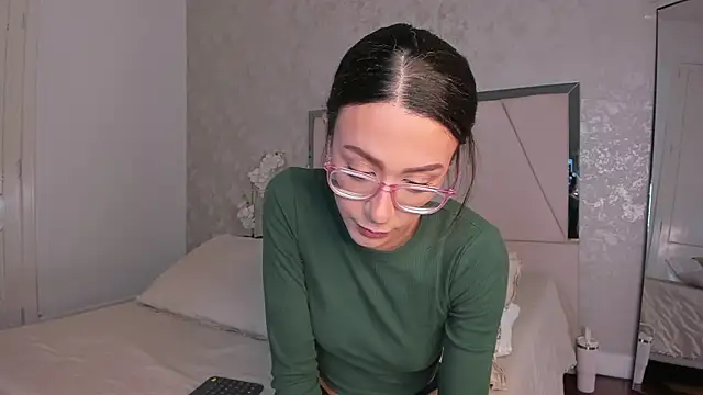 Arii wilde online show from 04-28-26, 12:43