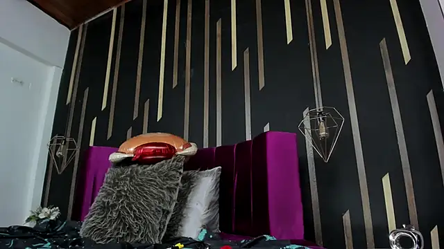 Snapshot of AmeliaaRouse chatting on 03-08-26, 02:04 AmeliaaRouse online show from 03-08-26, 02:04