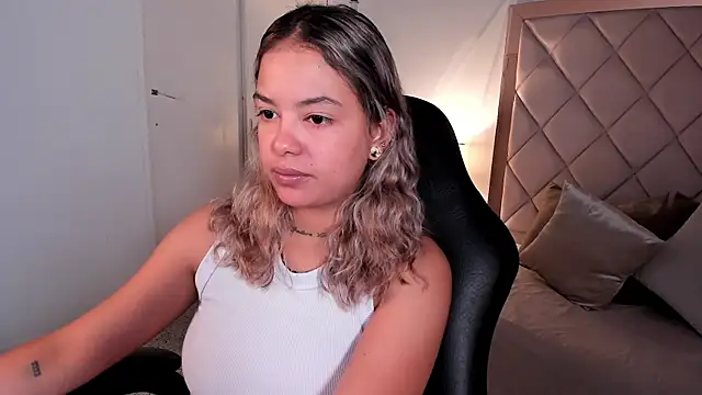 dulce lyraa1 online show from 07-07-26, 06:47
