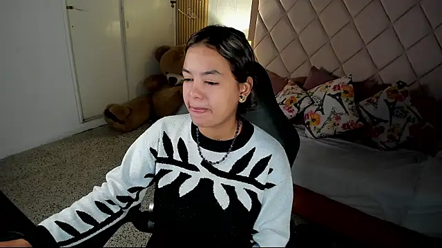 dulce lyraa1 online show from 07-16-26, 03:56