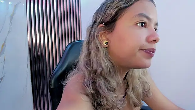 dulce lyraa1 online show from 07-26-26, 08:16