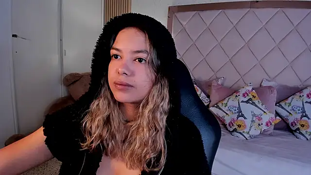 dulce lyraa1 online show from 08-01-26, 08:41