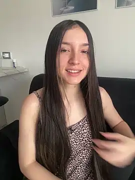 Snapshot of xluxulua chatting on 03-15-26, 10:05 xluxulua online show from 03-15-26, 10:05