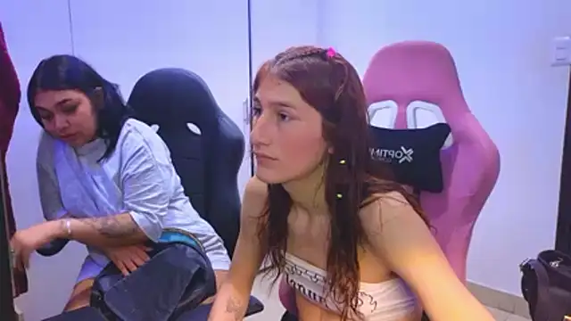 Snapshot of The_Wicked_Queens02 chatting on 03-14-26, 06:19 The Wicked Queens02 online show from 03-14-26, 06:19