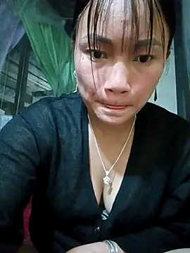 mami-rubi online show from 04-23-26, 11:53