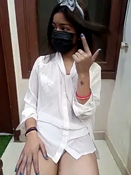 Snapshot of Sexy_aakansha chatting on 03-05-26, 06:31 Sexy aakansha online show from 03-05-26, 06:31