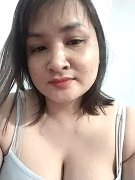 Snapshot of Jeassi-sica01 chatting on 03-07-26, 12:46 Jeassi-sica01 online show from 03-07-26, 12:46