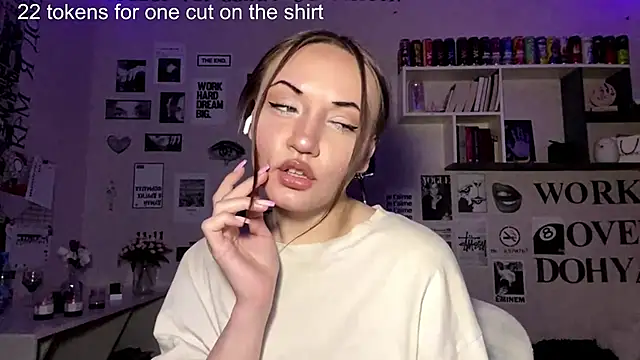 Snapshot of JeannaLanno chatting on 03-08-26, 04:44 JeannaLanno online show from 03-08-26, 04:44