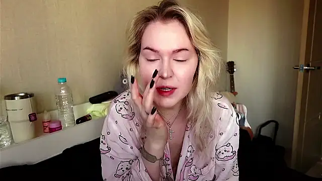 LisaNelsona online show from 03-19-26, 12:36