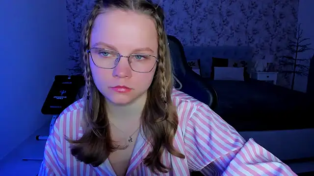 AngellaRud online show from 03-11-26, 08:15