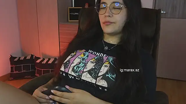 Mara HugeAss online show from 06-15-26, 04:36