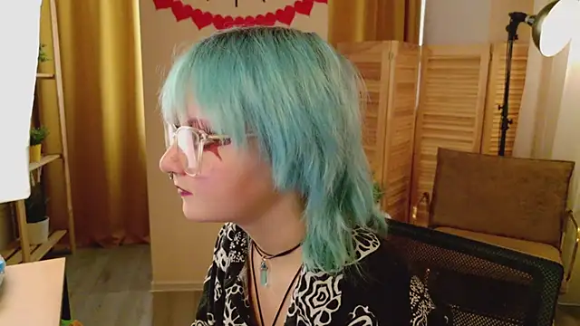 Snapshot of powderofgun chatting on 03-14-26, 02:22 powderofgun online show from 03-14-26, 02:22