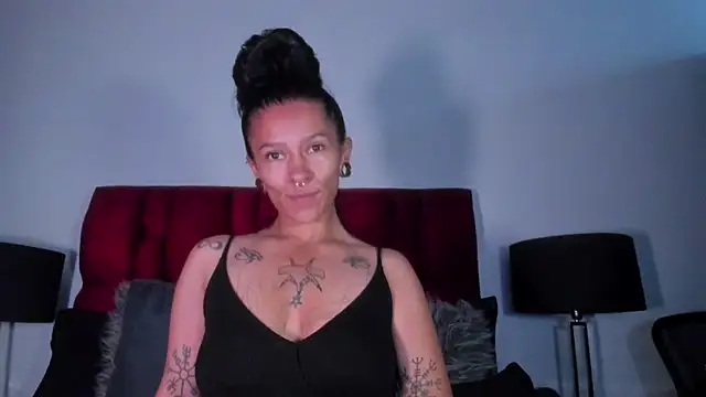 Amelie Blake online show from 04-28-26, 12:10