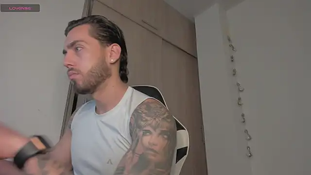 Axel  Blaze online show from 04-21-26, 12:33