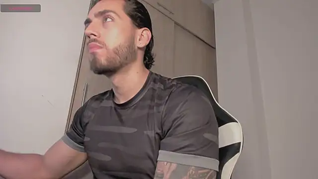 Axel  Blaze online show from 04-28-26, 12:32