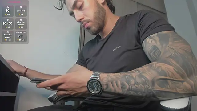 Snapshot of Axel__Blaze chatting on 06-03-26, 01:36 Axel Blaze online show from 06-03-26, 01:36
