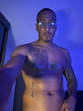 Snapshot of bruno_west chatting on 03-06-26, 12:07 bruno west online show from 03-06-26, 12:07