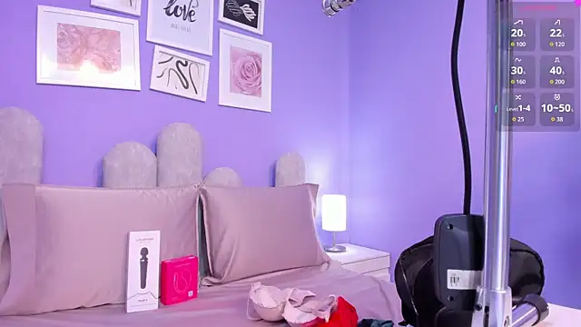 dahiana boobs online show from 06-18-26, 03:40