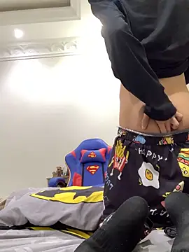 Snapshot of oss96 chatting on 03-27-26, 01:55 oss96 online show from 03-27-26, 01:55