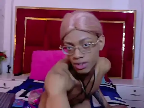 Snapshot of TiffannyValentine chatting on 04-29-26, 12:42 TiffannyValentine online show from 04-29-26, 12:42