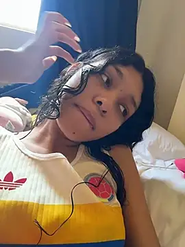 Sophiemoo  online show from 07-15-26, 03:50