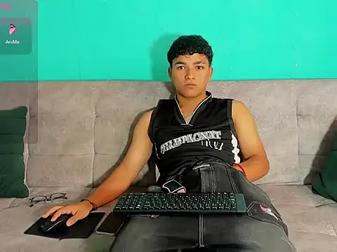 Snapshot of Brandon_Wesly chatting on 03-11-26, 01:17 Brandon Wesly online show from 03-11-26, 01:17