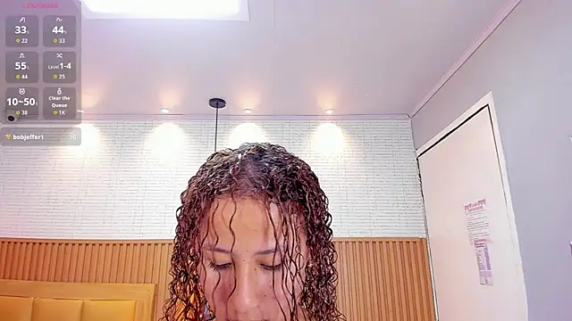 LESLYSIMPSON online show from 05-23-26, 07:51