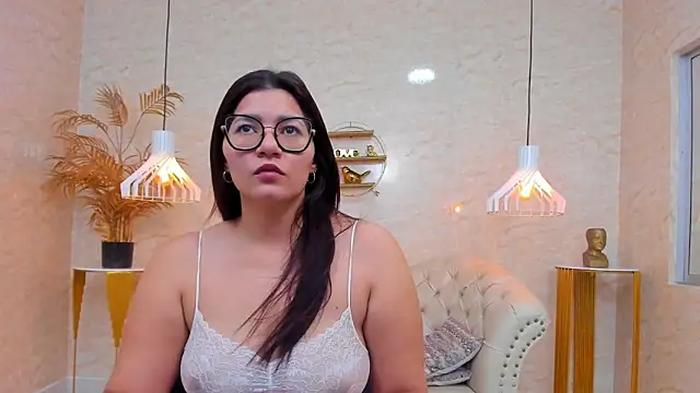 Mia Curvyy online show from 03-15-26, 11:27