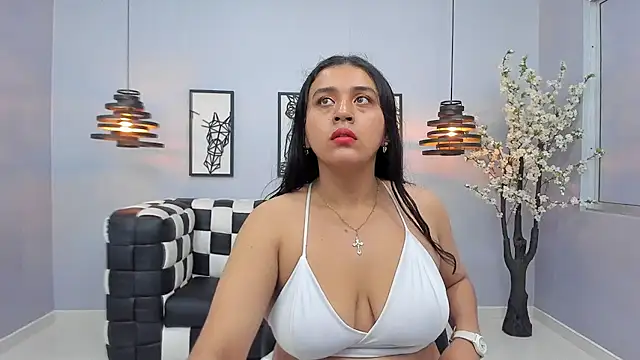 Lunaa Abril online show from 03-02-26, 12:01