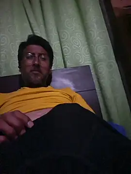 Snapshot of BRAD_MATURE chatting on 03-03-26, 03:01 BRAD MATURE online show from 03-03-26, 03:01