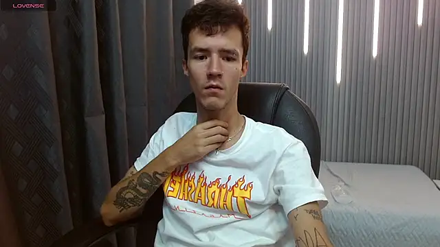 Snapshot of CamiEvan chatting on 03-13-26, 07:31 CamiEvan online show from 03-13-26, 07:31