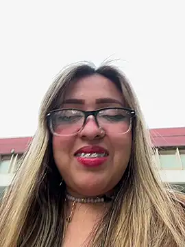 Snapshot of Moon_Velvet_ chatting on 03-07-26, 10:51 Moon Velvet online show from 03-07-26, 10:51