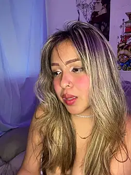 Snapshot of Moon_Velvet_ chatting on 03-13-26, 08:59 Moon Velvet online show from 03-13-26, 08:59