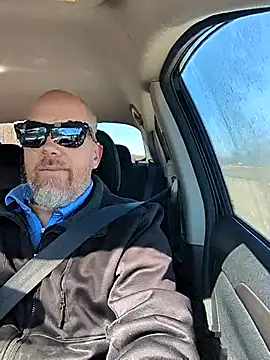 Snapshot of WorthingtonM3 chatting on 03-12-26, 05:41 WorthingtonM3 online show from 03-12-26, 05:41