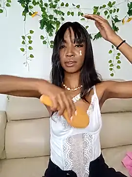 TinnaPeyton online show from 04-08-26, 05:57