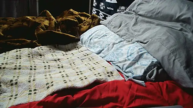 junio7382 online show from 03-11-26, 08:53