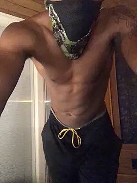 Snapshot of EricSwainn901 chatting on 03-14-26, 04:29 EricSwainn901 online show from 03-14-26, 04:29