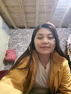 Linhna20 online show from 03-12-26, 09:04