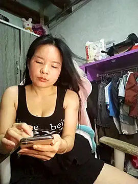 Snapshot of Ivy_Trix2 chatting on 05-15-26, 03:57 Ivy Trix2 online show from 05-15-26, 03:57