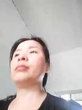 Snapshot of Ivy_Trix2 chatting on 06-11-26, 02:22 Ivy Trix2 online show from 06-11-26, 02:22