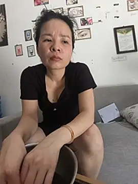 Snapshot of Ivy_Trix2 chatting on 06-27-26, 03:00 Ivy Trix2 online show from 06-27-26, 03:00