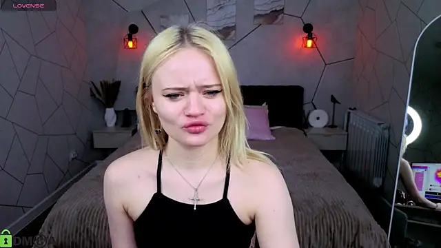 Tessa Ashe online show from 04-03-26, 09:18