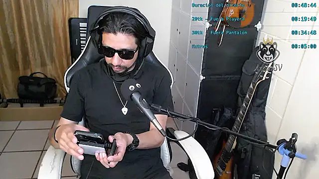 Snapshot of AntuanSV chatting on 03-14-26, 05:46 AntuanSV online show from 03-14-26, 05:46